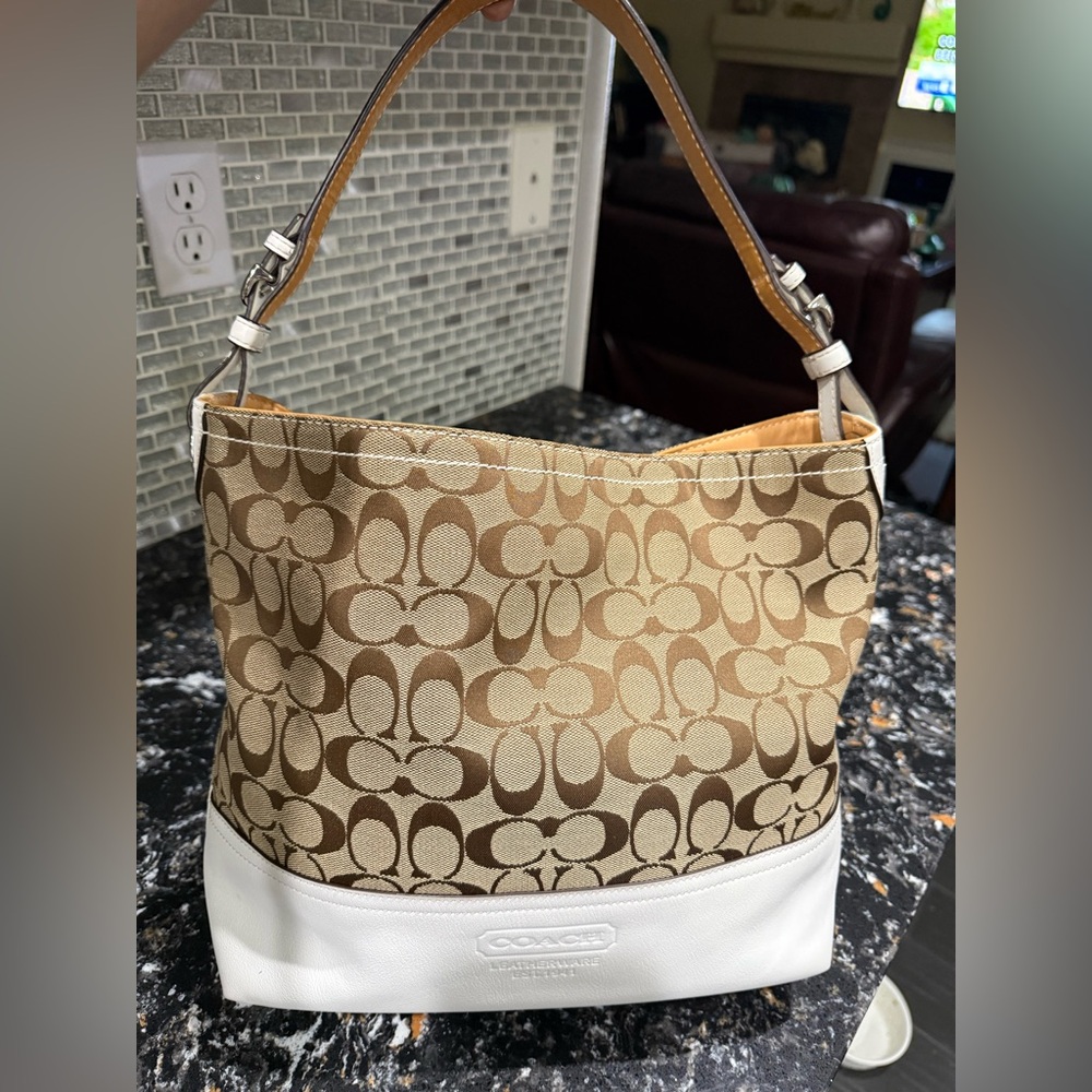 Coach 2006 Vintage Signature Jacquard Hobo Shoulder Bag with leather trim EUC